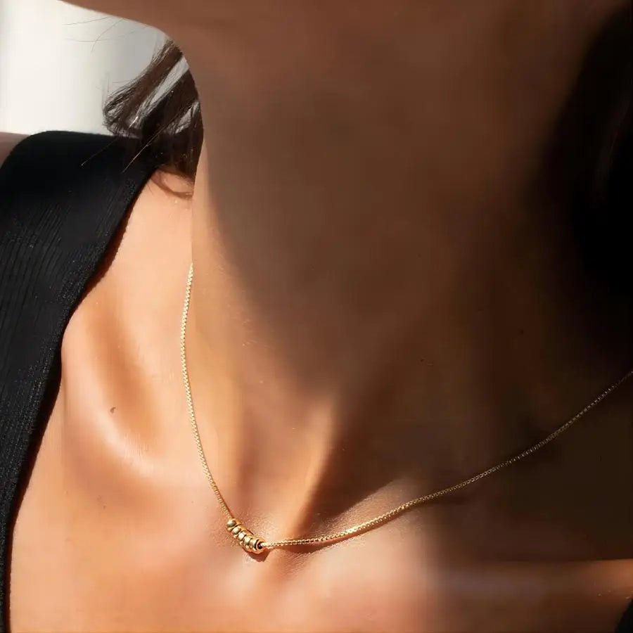 Elegant Gold Circle Necklace